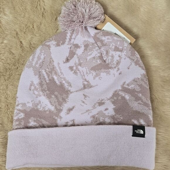 THE NORTH FACE SKI TUKE CUFFED BEANIE, UNISEX, LAVENDER AND DUSTY ROSE - NEW - Picture 3 of 7